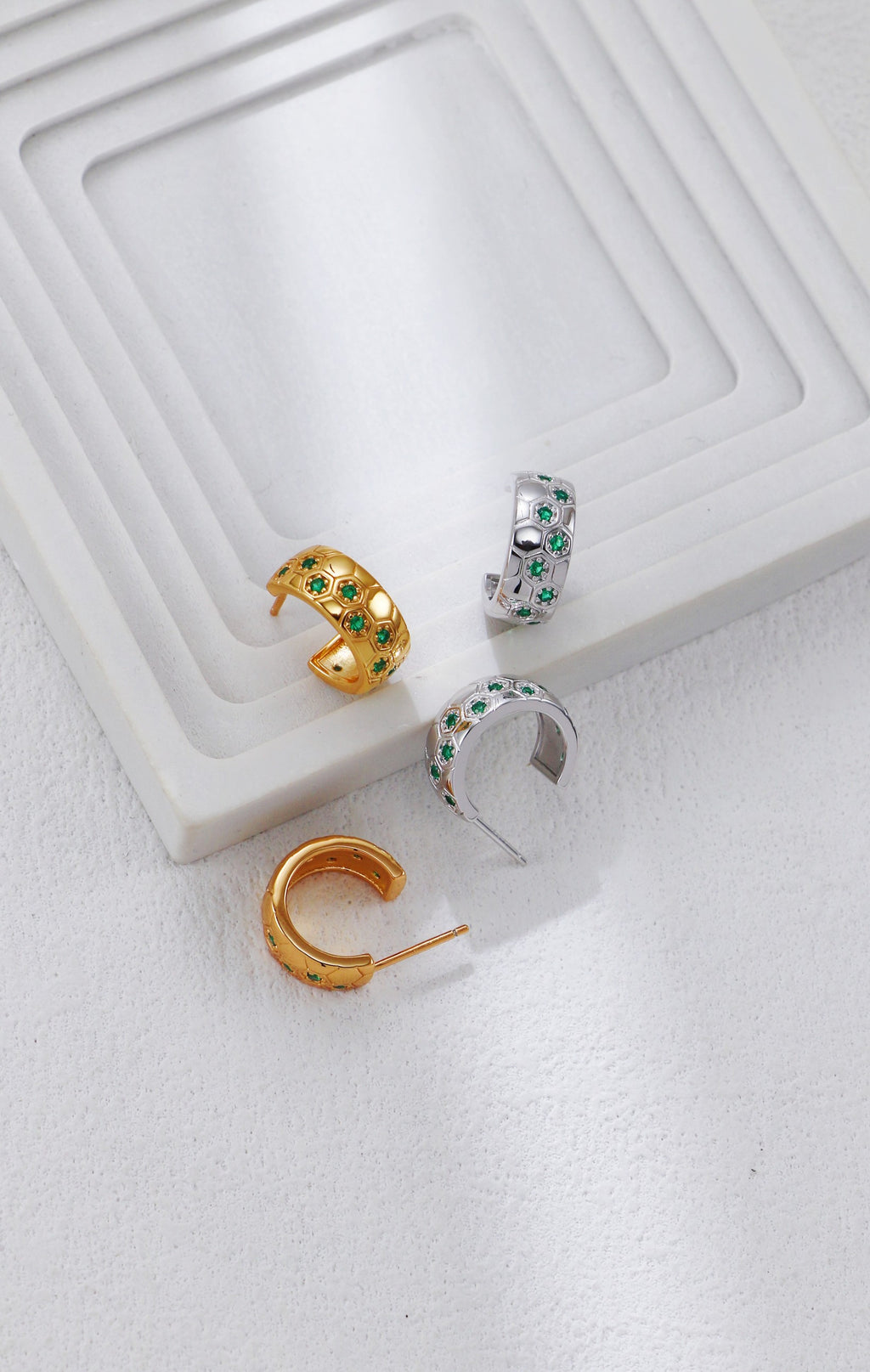 S925 Silver Earring/ أقراط من الفضة S925（GZCE0355）