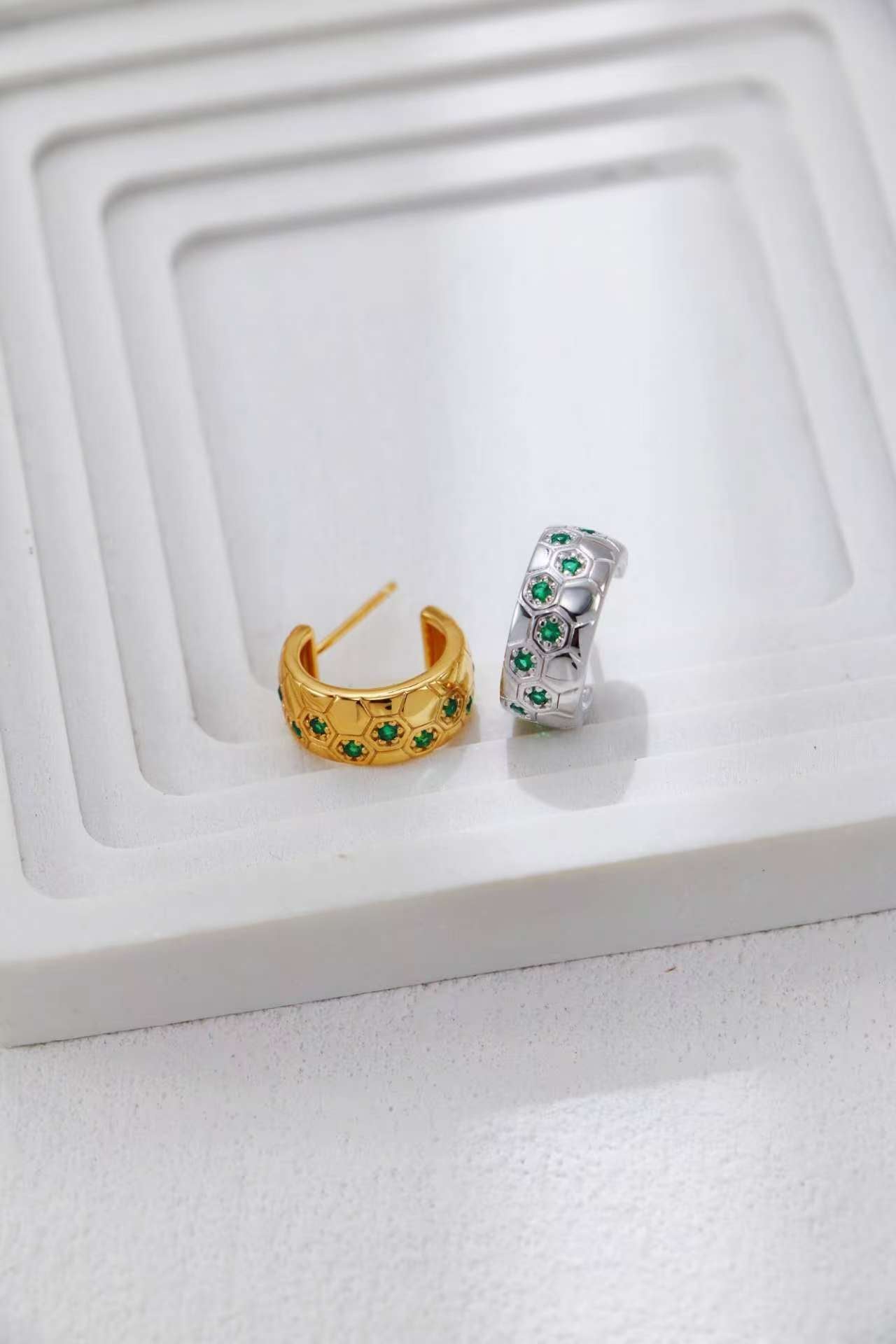 S925 Silver Earring/ أقراط من الفضة S925（GZCE0355）