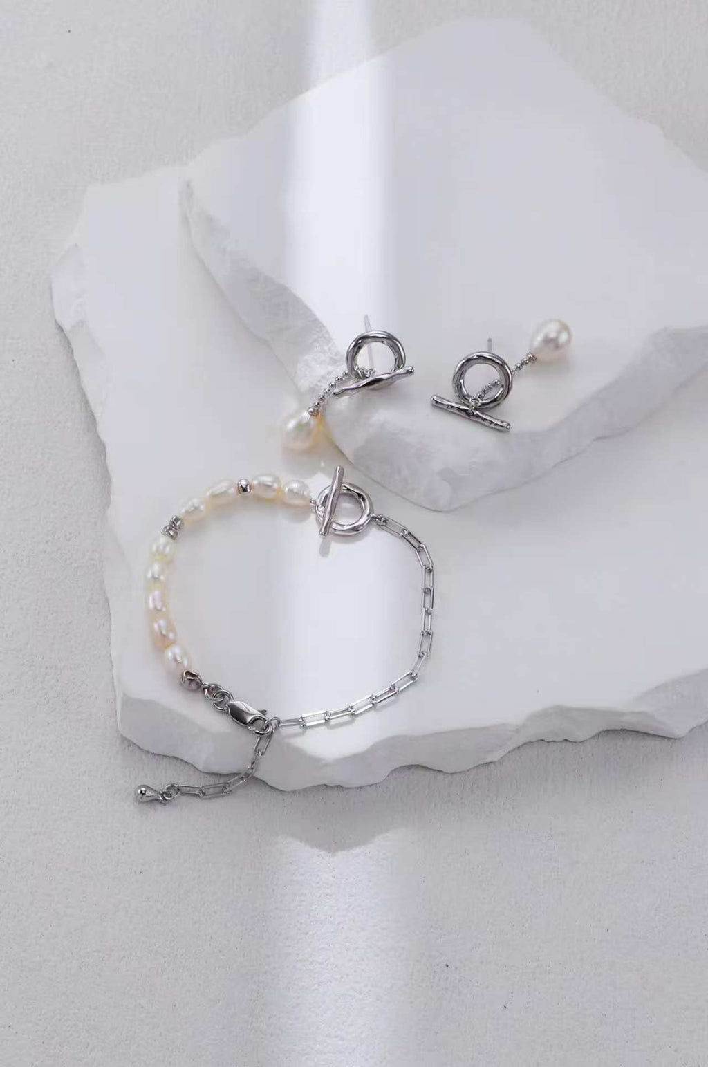 Pearl Bracelet and Earring/ أساور وأقراط من اللؤلؤ（GZSL0206）