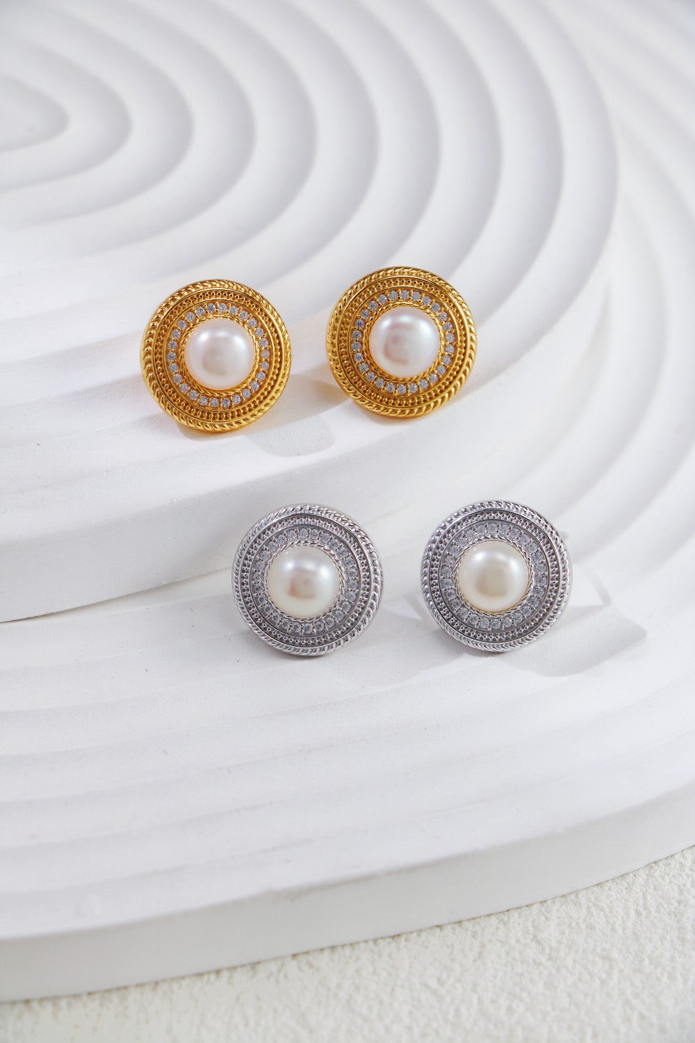 Vintage Gold Earring and Necklace Bracelet /  أقراط وقلادة ذهبي（GZD0514）