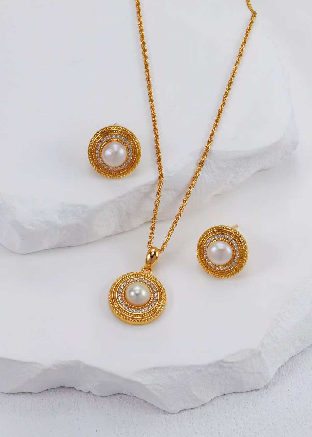 Vintage Gold Earring and Necklace Bracelet /  أقراط وقلادة ذهبي（GZD0514）