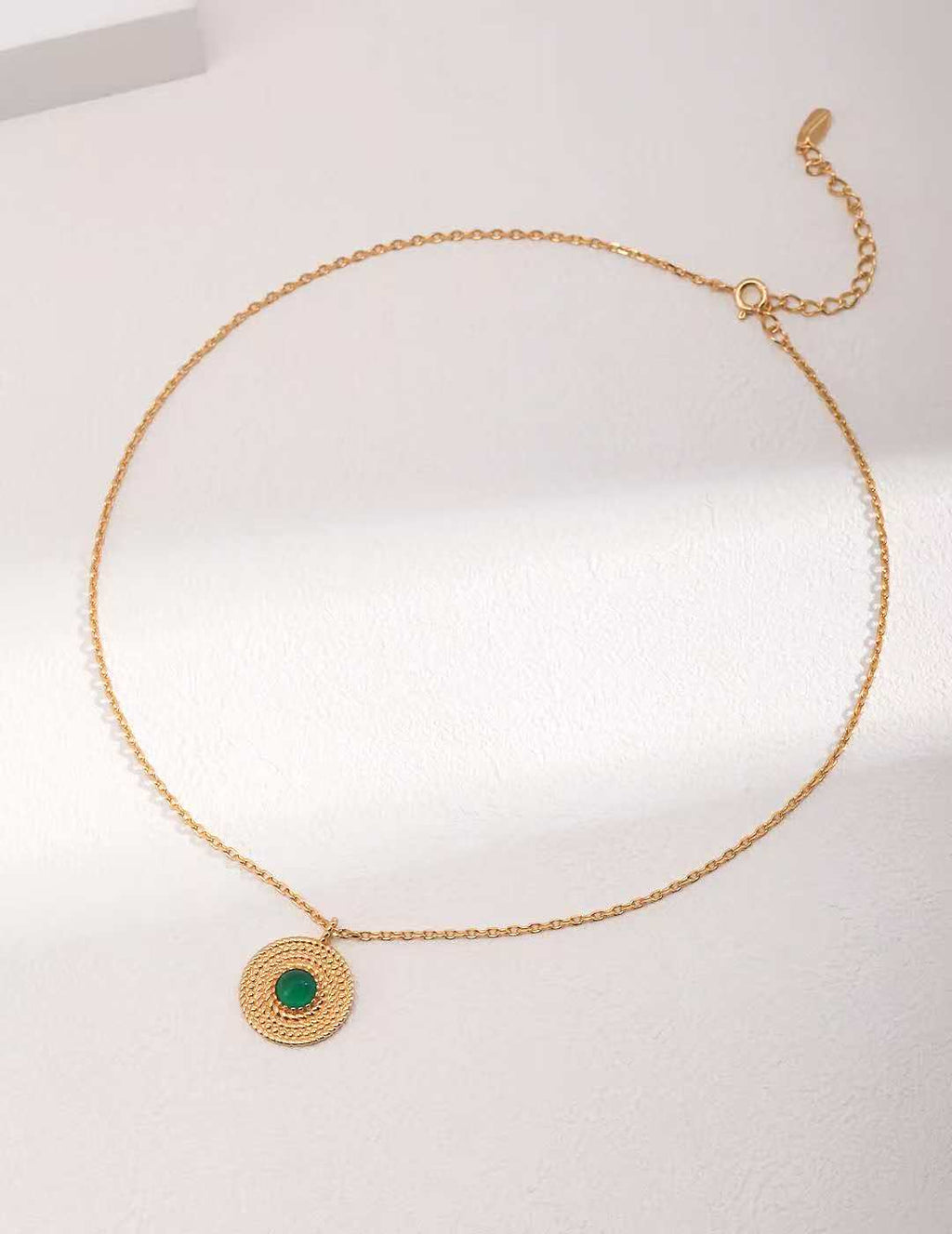 Gold-colored Necklace，Ring and Earring  / عقد بلونٍ ذهبيّ（D0434）