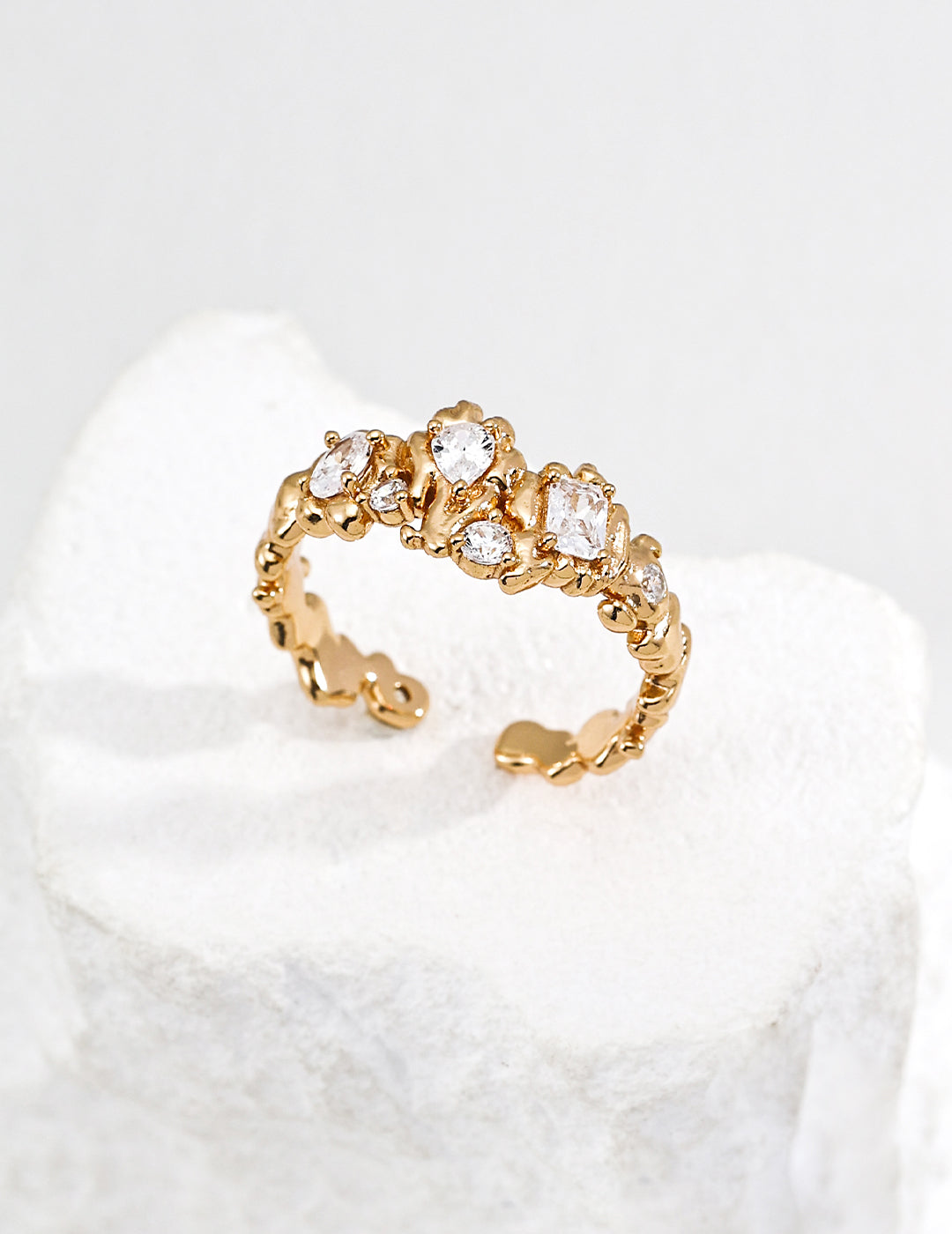 Vintage Design Rings and Earrings/ خواتم وأقراط بتصميمٍ عتيق（J0343）