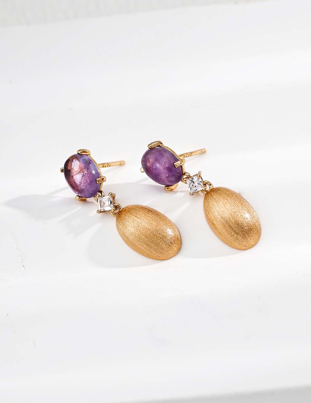 Vintage Italian Brushed Oval Design Earrings, Ring, and Bracelet / أقراط وخاتم وسوار بتصميمٍ إيطاليّ عتيق بملمسٍ بيضاويّ مصقول（E01391-2）