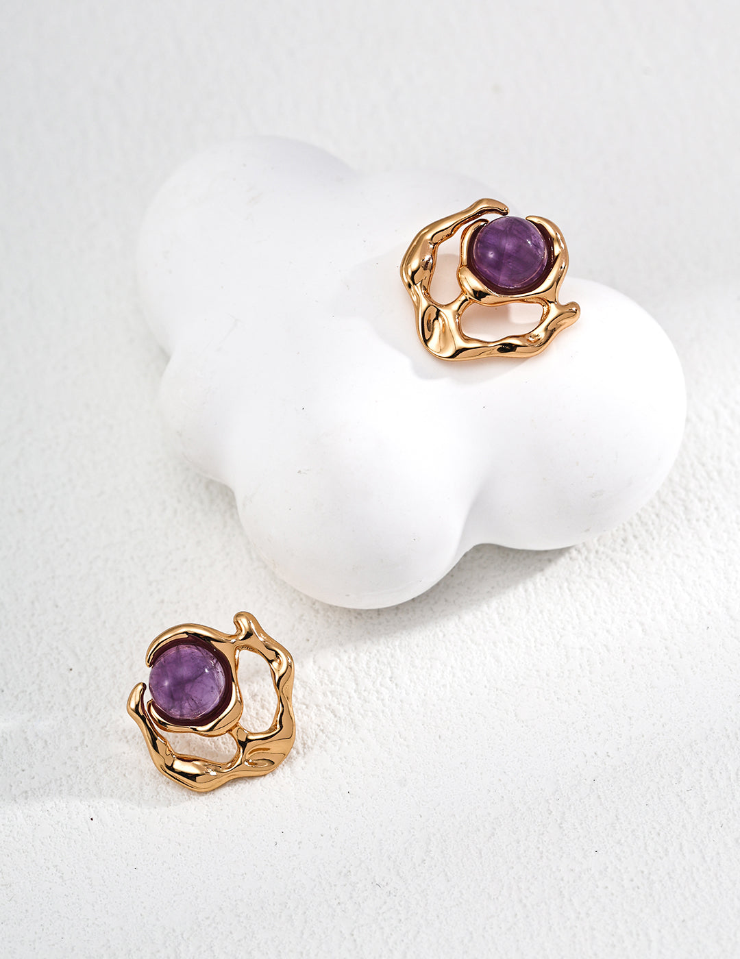 Vintage Amethyst Earrings and Bracelet/ أقراط وسوار بعقيق أرجوانيّ عتيق（E01396-2）