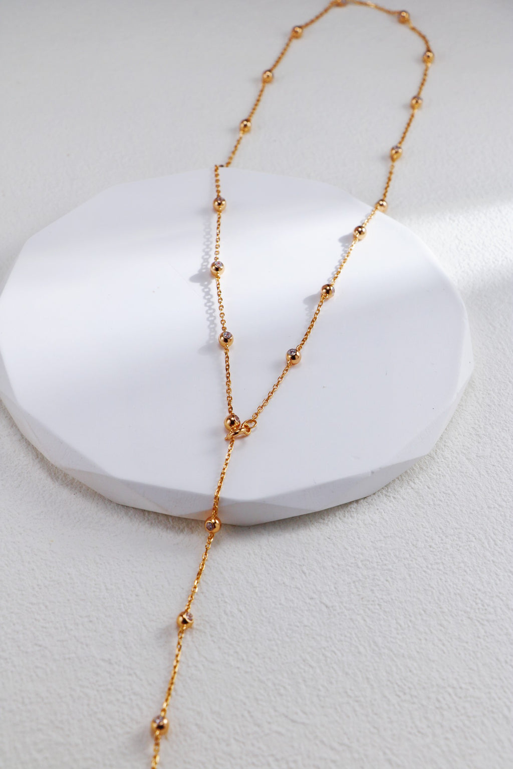 Silver Beaded Necklace, Earrings, and Bracelet with Zircon Inlay/ قلادة وأقراط وسوار من خرزٍ فضيّ مرصّعة بالزركون（GZD0432-GZSL0081）