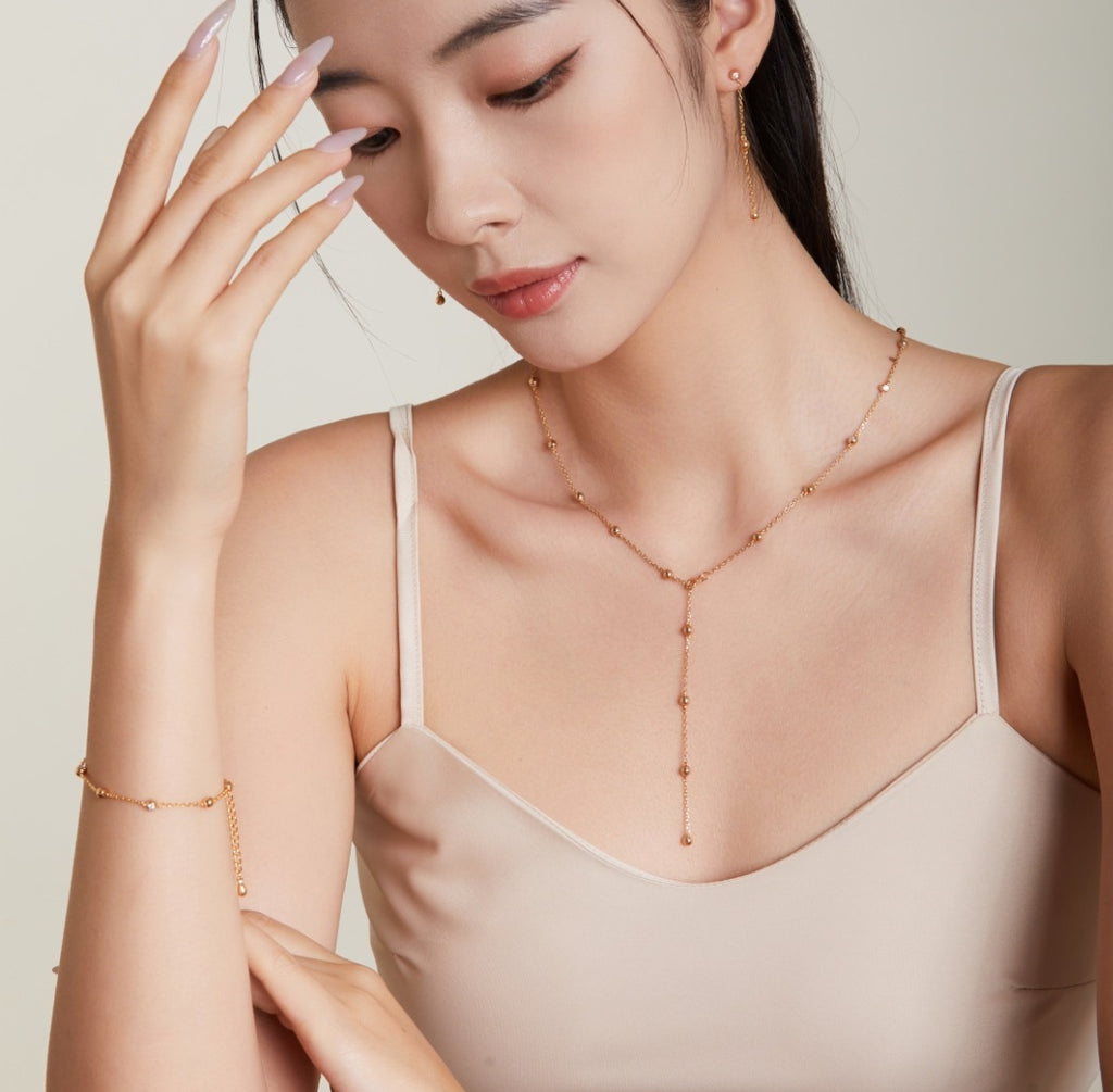 Silver Beaded Necklace, Earrings, and Bracelet with Zircon Inlay/ قلادة وأقراط وسوار من خرزٍ فضيّ مرصّعة بالزركون（GZD0432-GZSL0081）