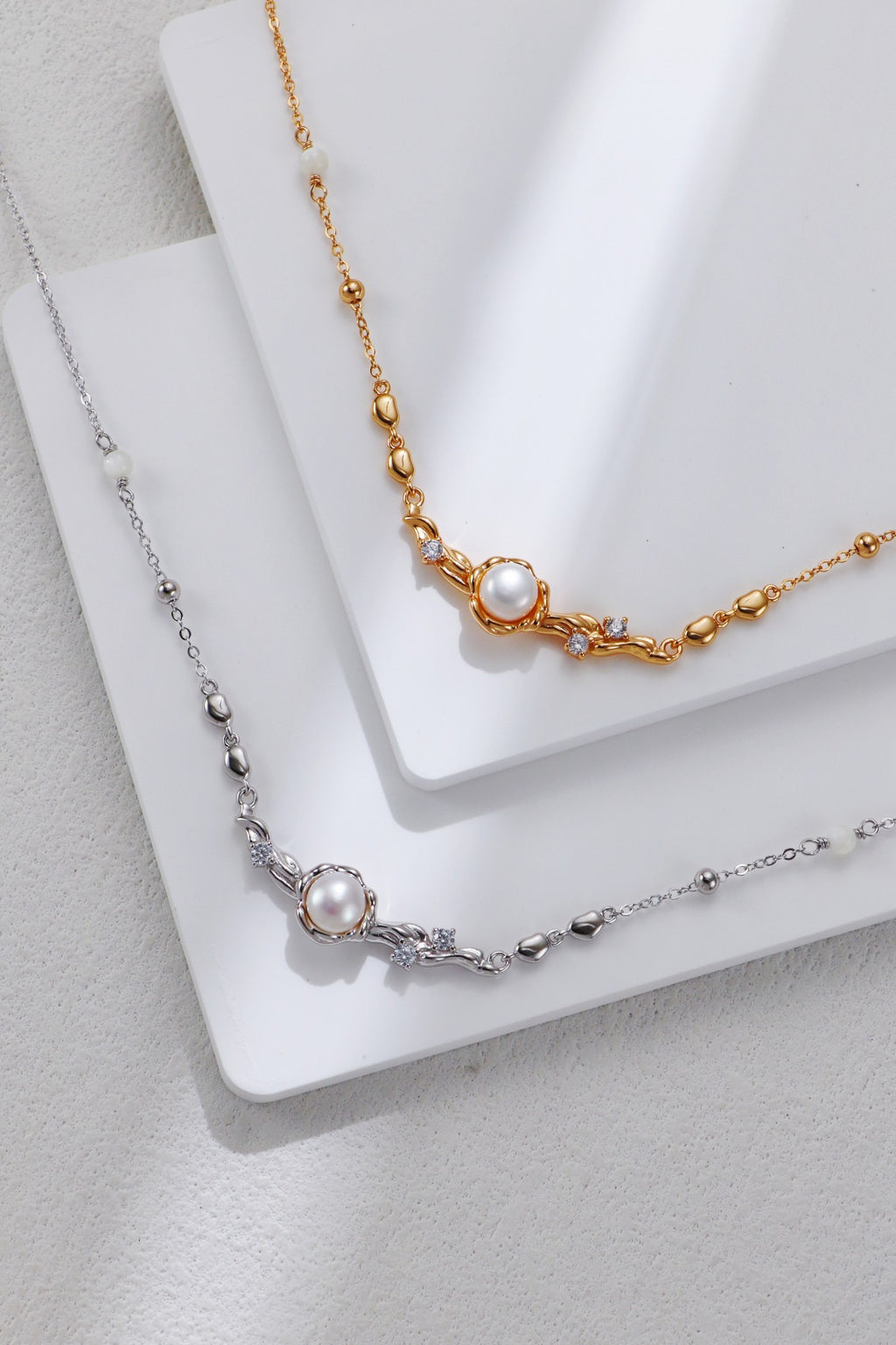 Pearl and Zircon Necklace/عقد من اللؤلؤ والزركون （GZD0605）