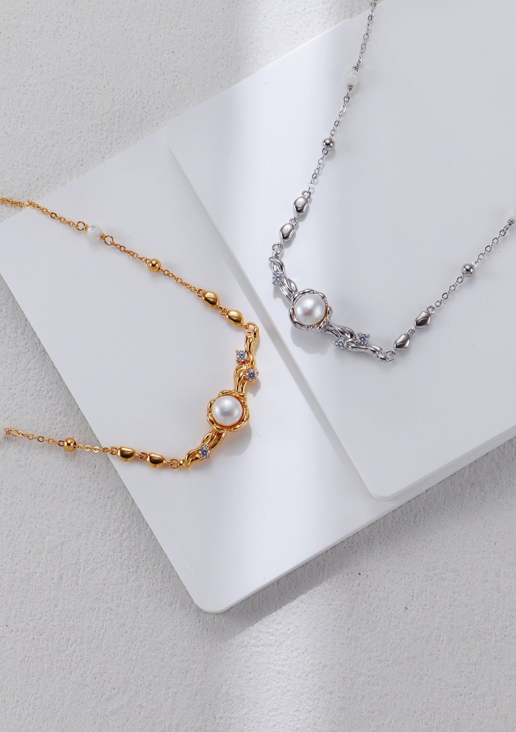Pearl and Zircon Necklace/عقد من اللؤلؤ والزركون （GZD0605）