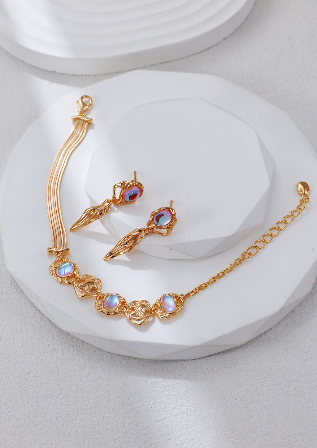 Moonstone Bracelet and Earrings/سوار وأقراط بحجر القمر（GZSL0116）