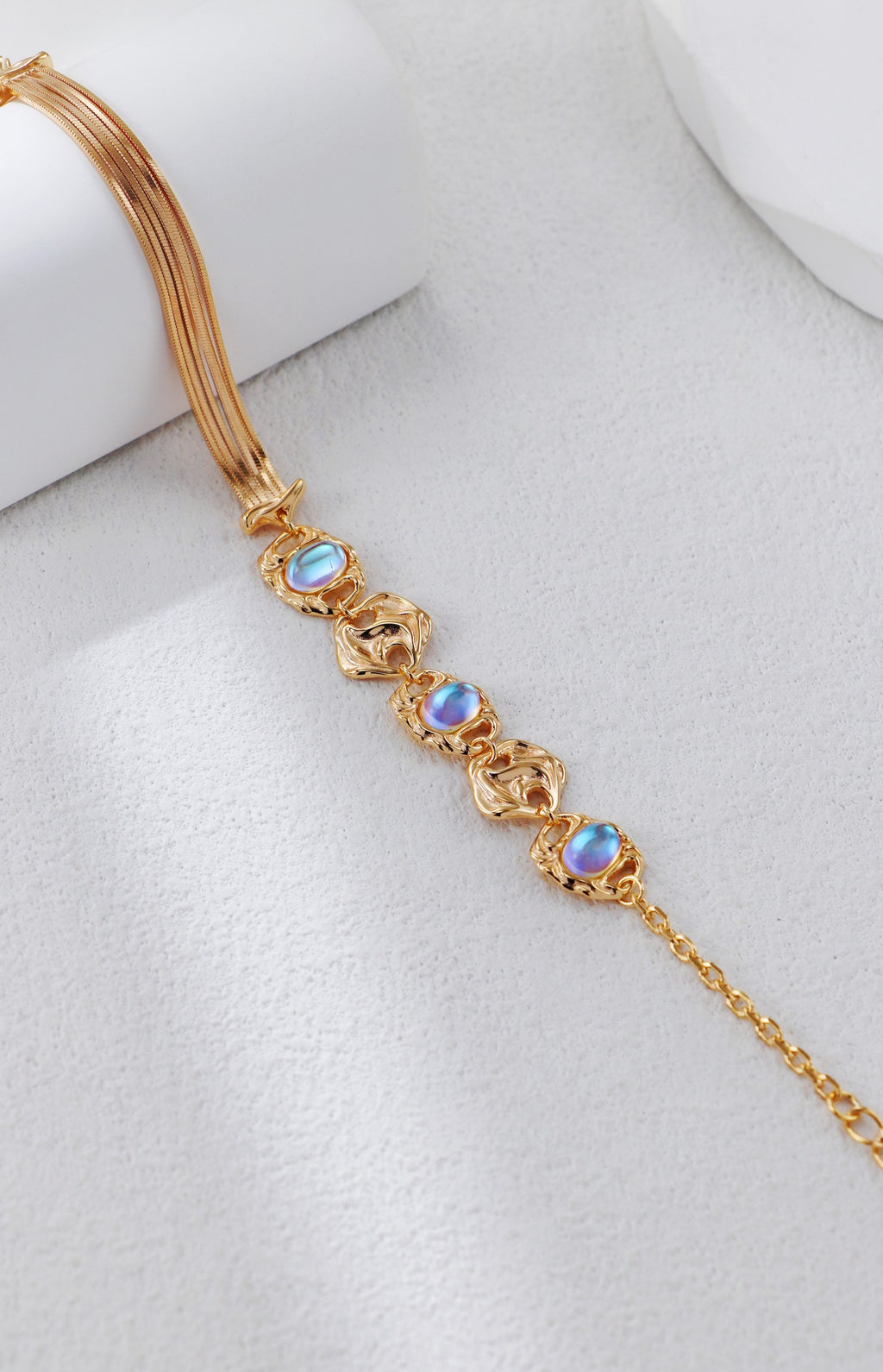 Moonstone Bracelet and Earrings/سوار وأقراط بحجر القمر（GZSL0116）