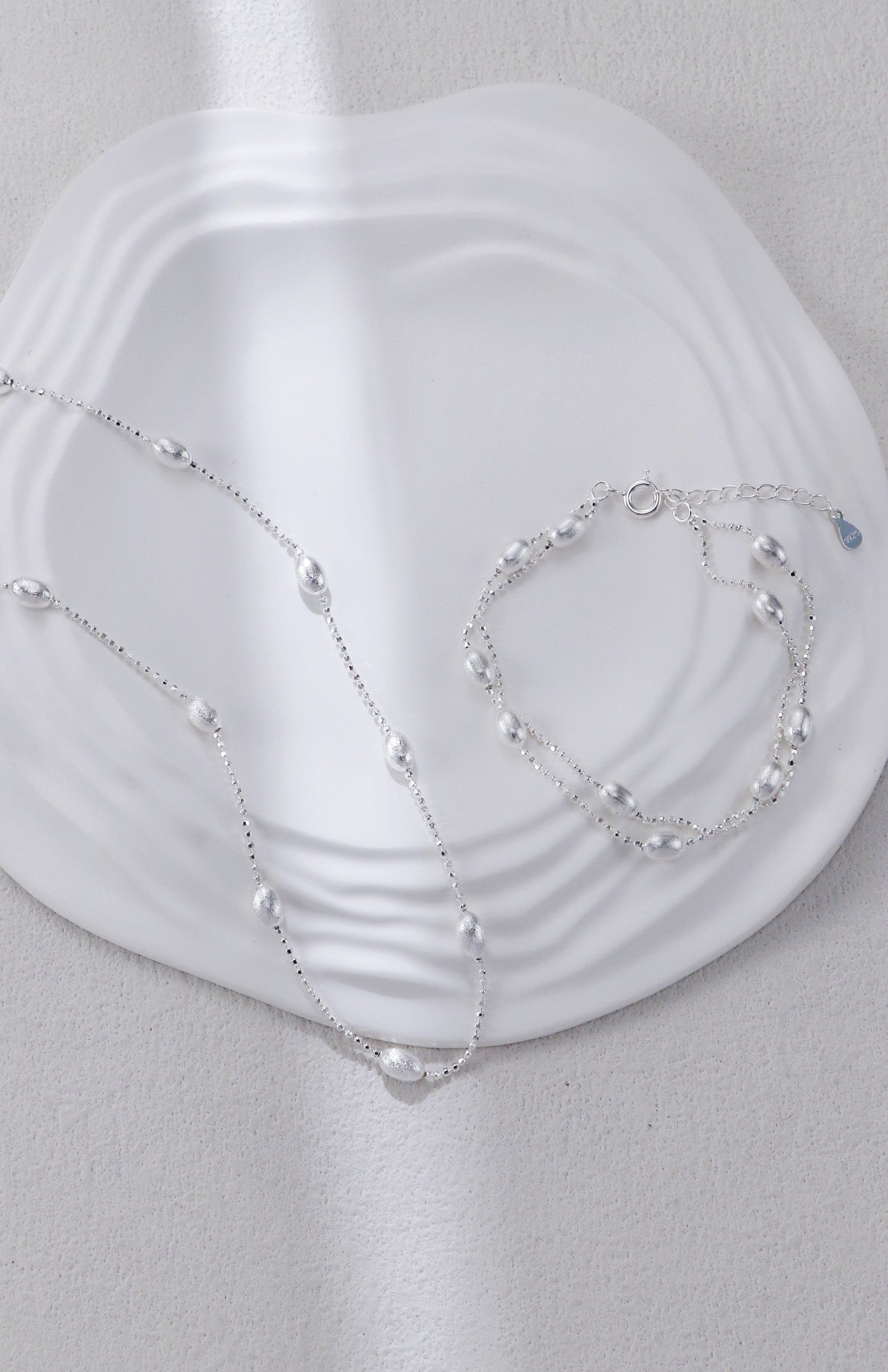 Olive Bead Silver Bracelet and Necklace/سوار وقلادة من الفضة بخرز الزيتون（GZSL0308）