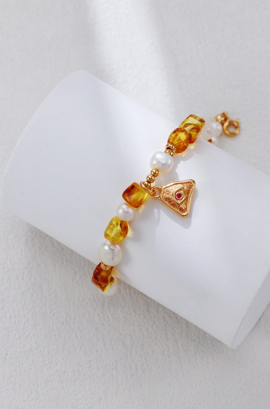 Pearl and Amber Bracelet/سوار من اللؤلؤ والكهرمان（GZSL0306-2）