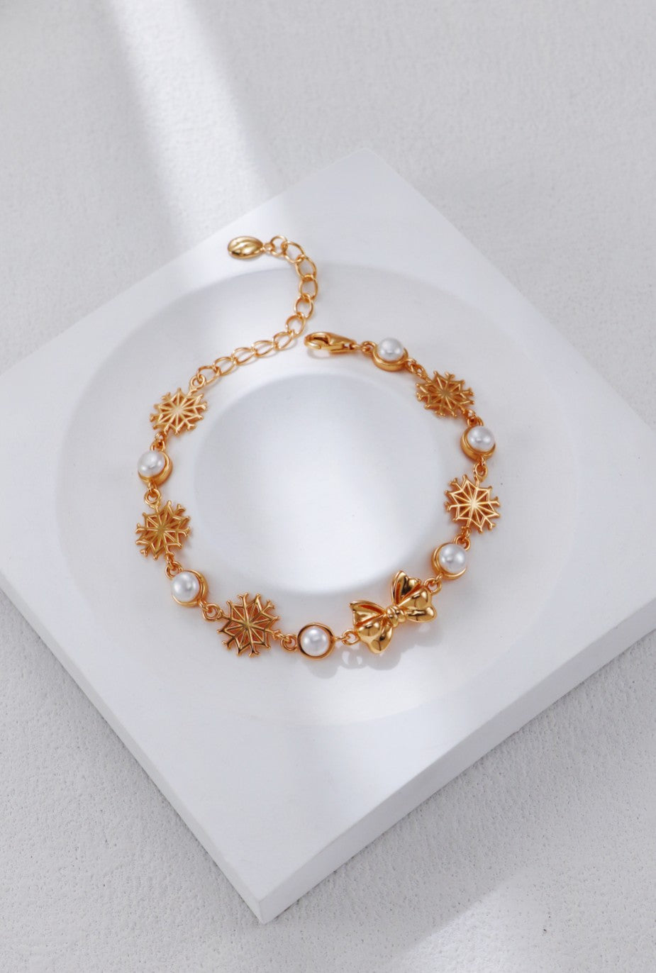 Christmas Collection Pearl Bracelet/سوار اللؤلؤ من مجموعة عيد الميلاد（GZSL0114）