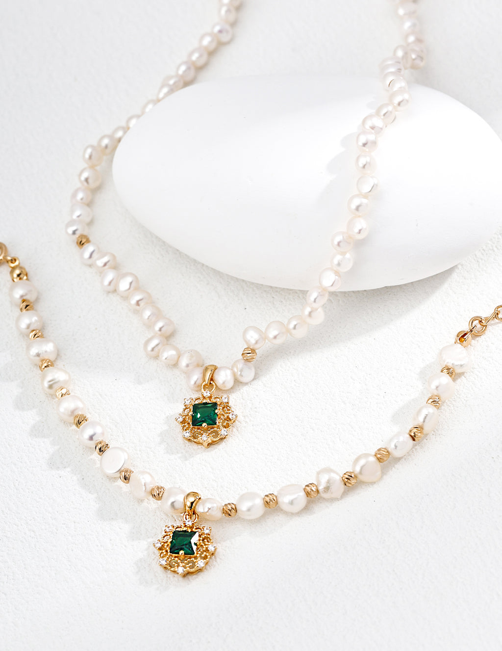 Pearl and zircon bracelet/سوار من اللؤلؤ والزركون(SL0253)
