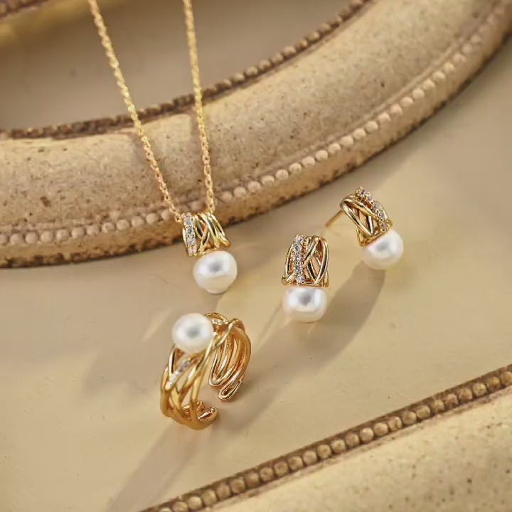 Sterling silver natural pearl earrings, rings, necklaces (white, gold)/أقراط وخواتم وقلادات من الفضة الإسترلينية مرصعة باللؤلؤ الطبيعي (أبيض، ذهبي)(E01374)